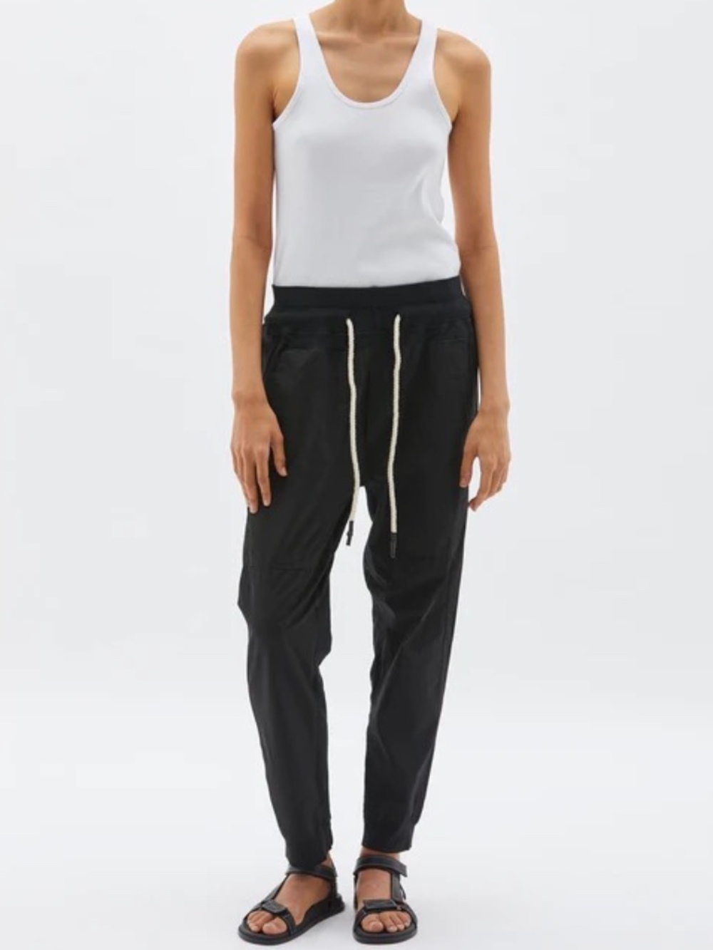 bassike utility cotton pant in black, size m